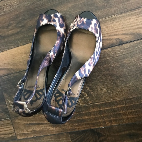 Fergalicious peep toe heels - Picture 3 of 4